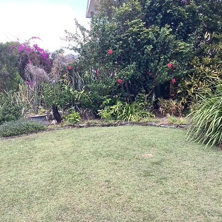 Studio Apartment With Seaview Airlie Beach Exterior photo