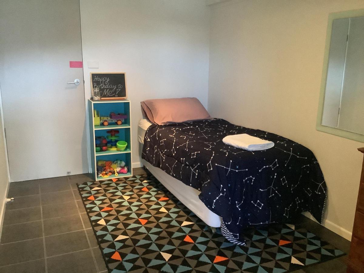 Studio Apartment With Seaview Airlie Beach Exterior photo