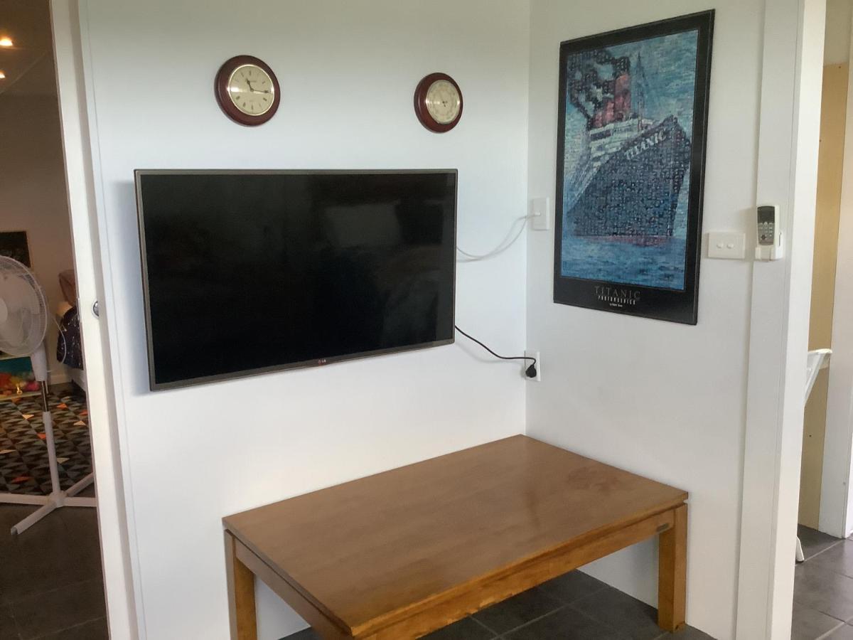 Studio Apartment With Seaview Airlie Beach Exterior photo